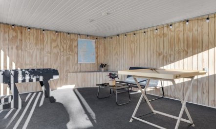 'Dorethea' - 30km from the sea 2