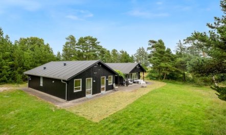 'Trena' - 1.2km to the fjord