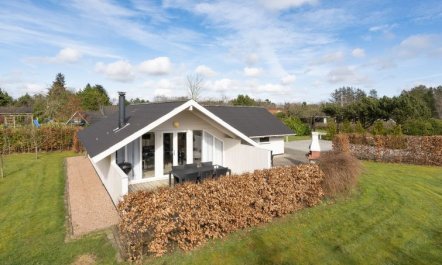 'Edvardsine' - 12km from the sea