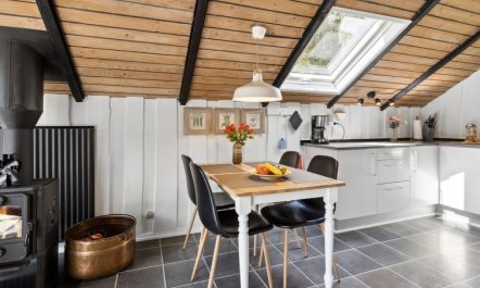 'Anselma' - 30km from the sea 5