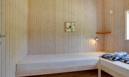 'Ebbi' - 36km from the sea 2