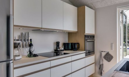 'Stacey' - 800m from the sea 4