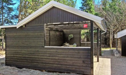 'Jensen' - 700m to the fjord 4