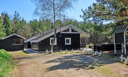 'Jensen' - 700m to the fjord 3