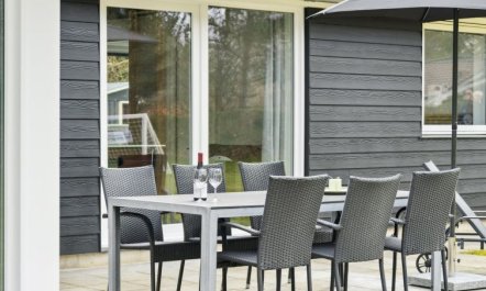 'Human' - 10.5km from the sea 6