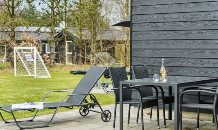 'Human' - 10.5km from the sea 4