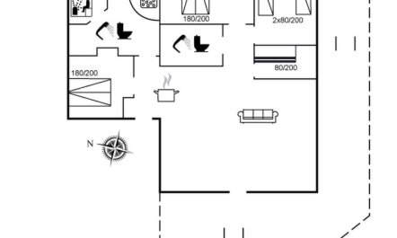 'Lane' - 675m from the sea 1