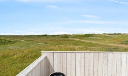 'Betti' - 200m from the sea 0