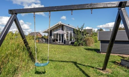 'Gudmunda' - 200m to the fjord 3