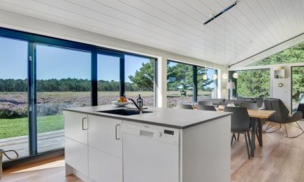 'Tea' - 2.7km from the sea