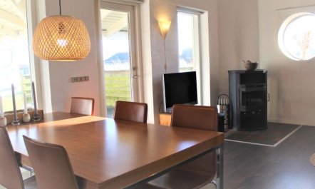 'Jænis' -  from the sea 7