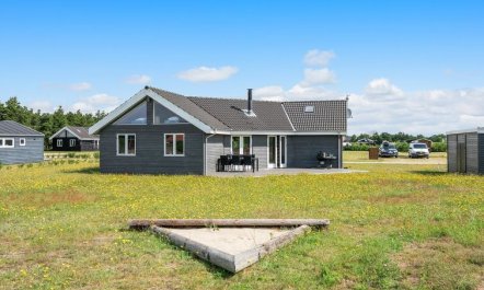 'Karmen' - 300m to the fjord