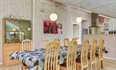 'Jonas' - 2.4km from the sea 4