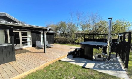 'Gustaf' - 400m to the fjord 2