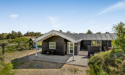 'Minke' - 2.2km from the sea 2