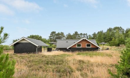 'Torbjörn' - 1.1km from the sea 4