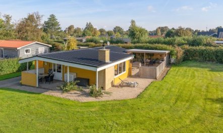 'Nane' - 80m from the sea