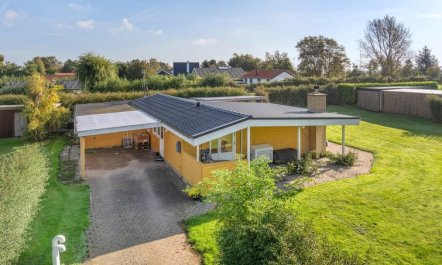 'Nane' - 80m from the sea 1