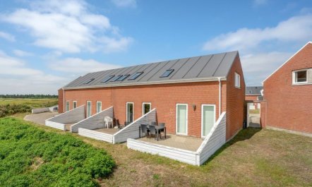 'Fotij' - 2.3km from the sea