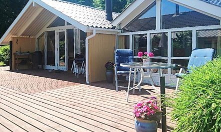 'Sporgh' - 100m from the sea 3