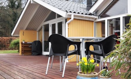 'Sporgh' - 100m from the sea 2