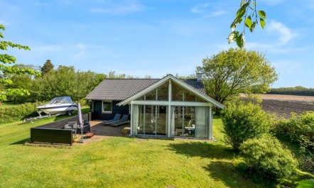 'Fido' - 500m to the fjord 4