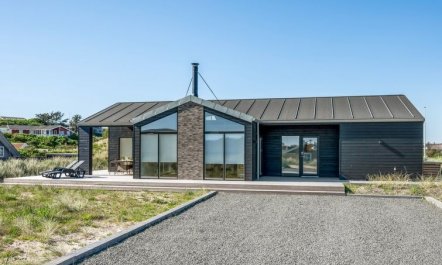 'Chenoa' - 350m from the sea