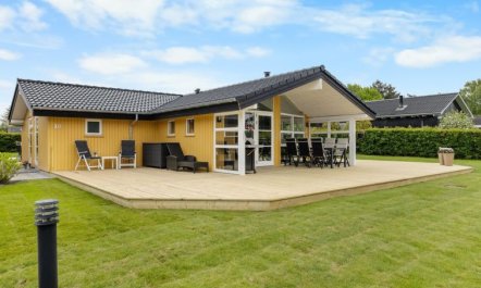 'Frederikke' - 875m from the sea