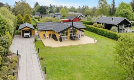 'Frederikke' - 875m from the sea 2