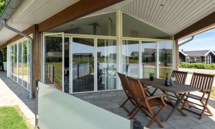 'Helena' - 250m from the sea 2