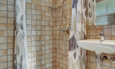 'Lennart' - 750m from the sea 2