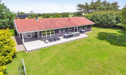 'Jorinde' - 1km from the sea