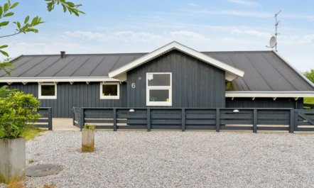 'Spurv' - 1.8km from the sea 2