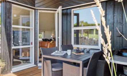 'Enida' - 350m to the fjord 7