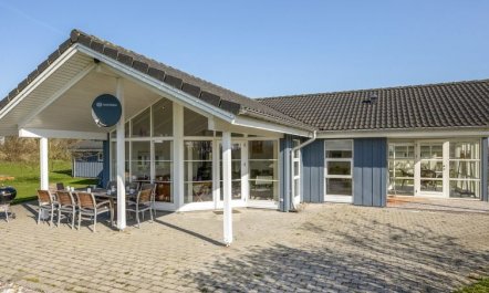 'Bara' - 600m from the sea