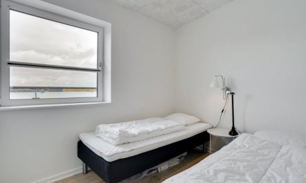 'Geraldine' - 250m from the sea 6