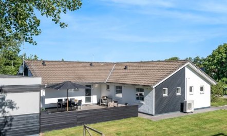 'Guthbrand' - 1.3km from the sea 7