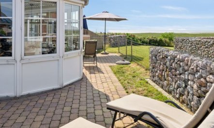 'Langsom' - 100m from the sea