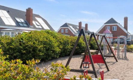 'Langsom' - 100m from the sea 6