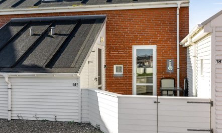 'Hugo' - 2.5km from the sea 7