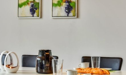 'Lav' - 3.8km from the sea 6