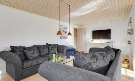 'Harrieth' - 16km from the sea 5