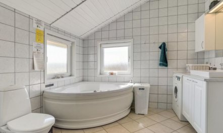 'Freek' - 400m from the sea 1