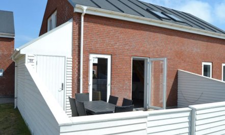 'Mahena' - 2.3km from the sea