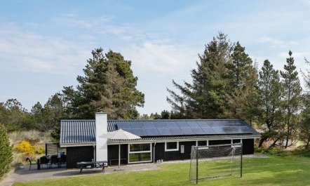 'Darina' - 1.5km from the sea