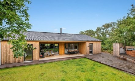 'Liutulf' - 350m to the fjord