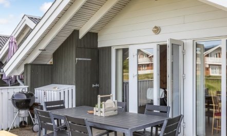 'Reinhold' - 1.9km from the sea 3