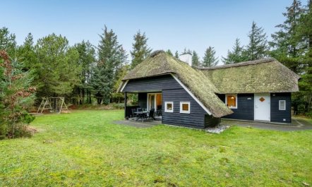 'Mart' - 1.6km from the sea 2