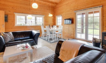 'Ulvi' - 300m to the fjord 3