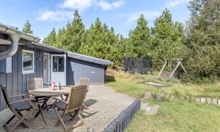 'Roald' - 2.2km from the sea 7